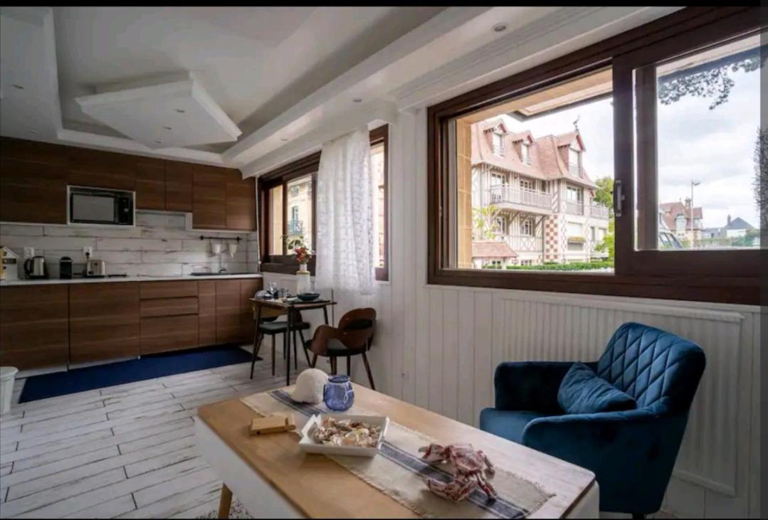 Deauville : Magnifique Studio En Face Du Casino ! Esterno foto